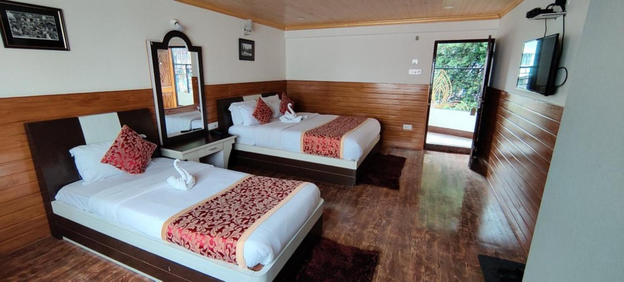 Hotel Kasturi Palace Darjeeling - Excellent Service Recommended Kültér fotó